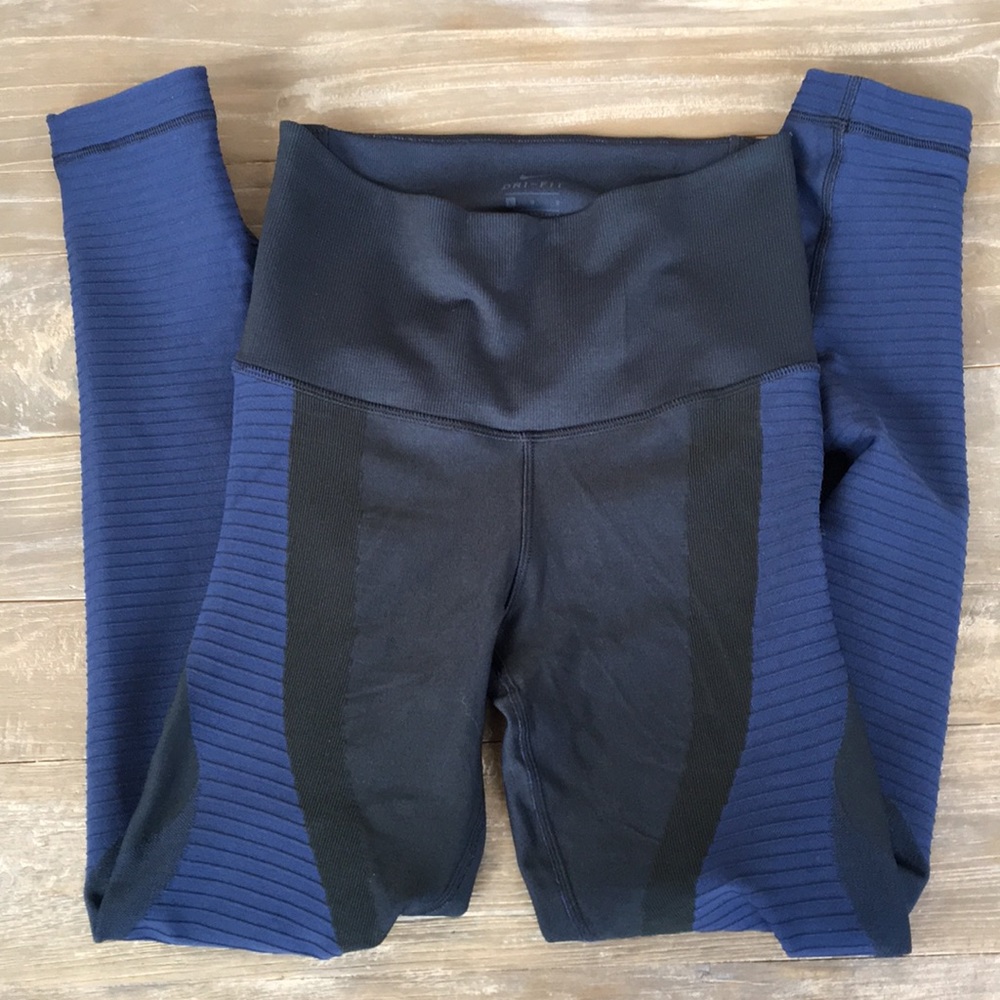 Bundle Last Chance Goodwill Trip - Picture 4 of 5